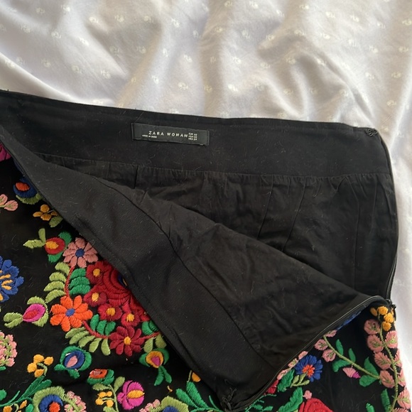 Mini skirt - Picture 3 of 7